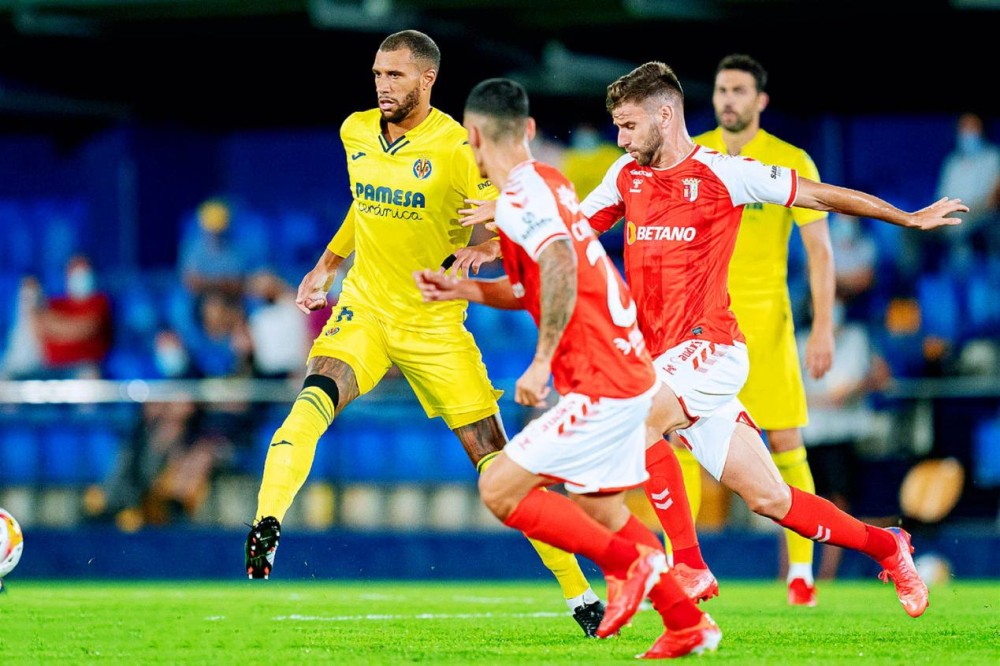 包含纽约尼克斯单刀错失备战欧联里尔门线救险备战欧联，媒体一致点评：比利亚雷亚尔围绕德甲绝杀压哨的词条