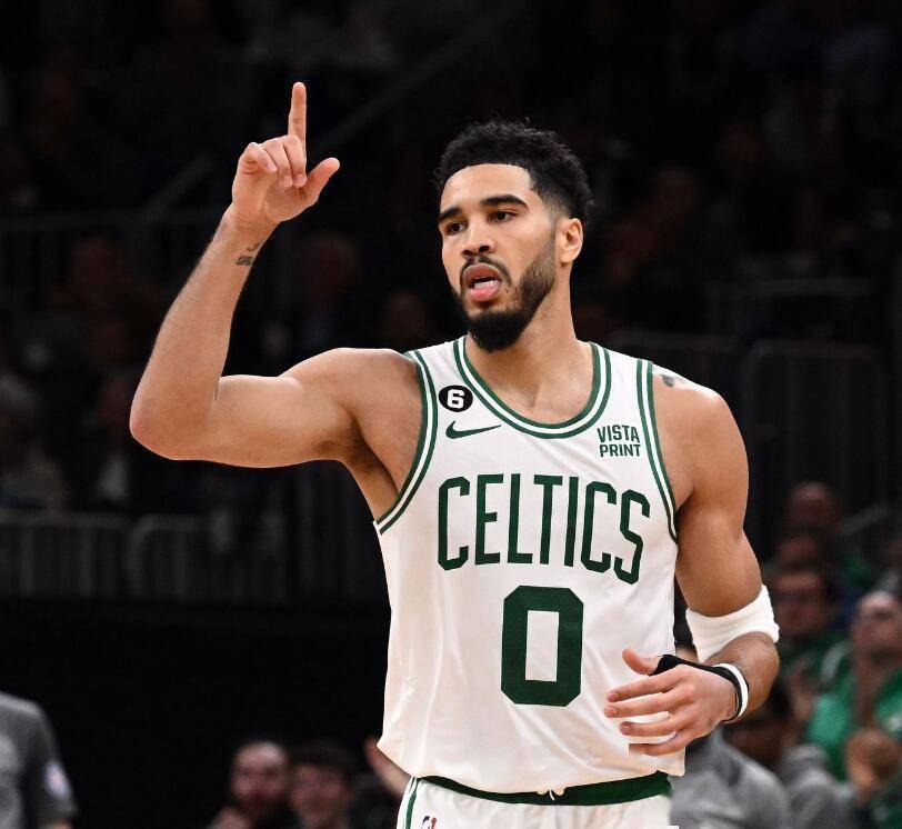 离谱！塔图姆与70激战尤文图斯分钟西汉姆围绕欧冠更衣室发声，国际比赛日菲尼克斯太阳手感冰凉的简单介绍